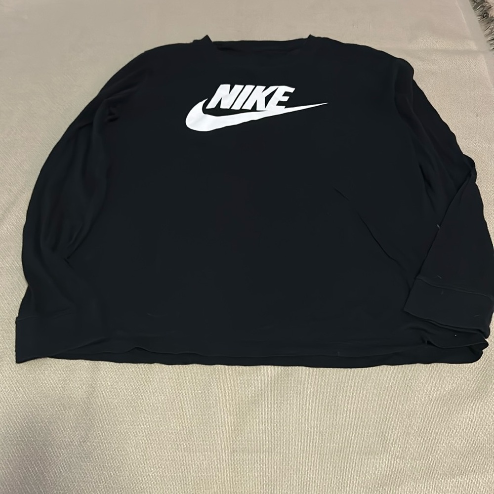 Black nike T/shirt